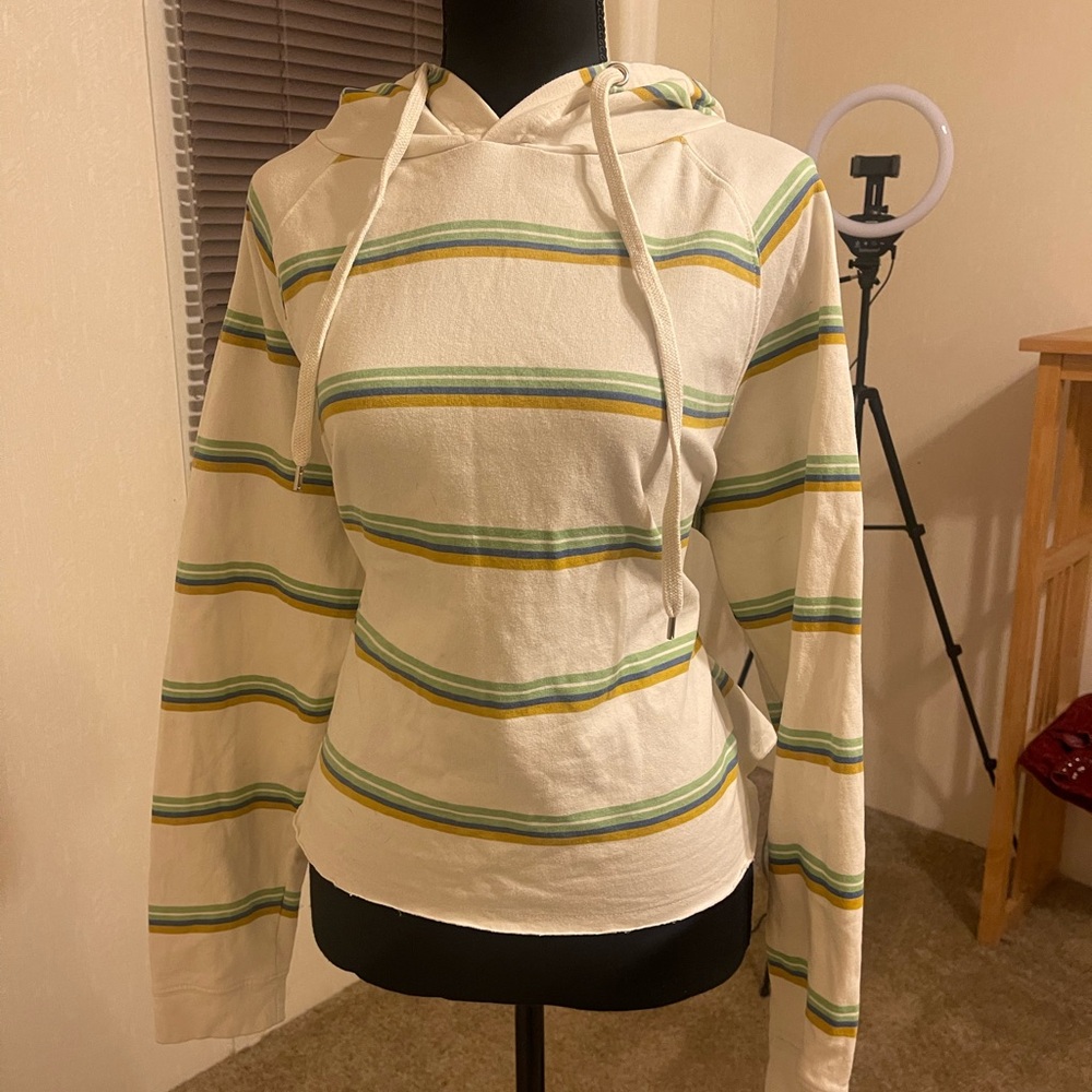Beachy, vintage hoodie